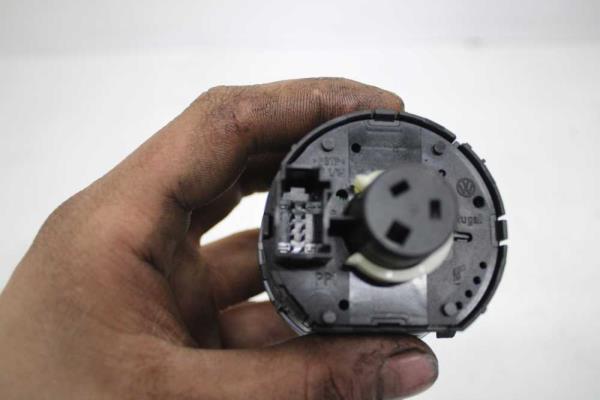 COMMODO VW( PHARE UNIQUEMENT ) - Vue 2